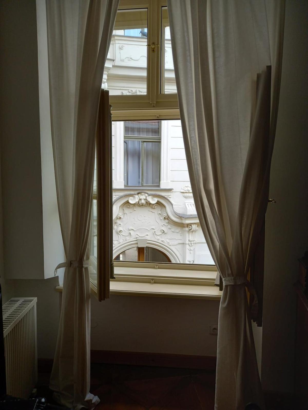 Apartment Dlouha Art & Antique *