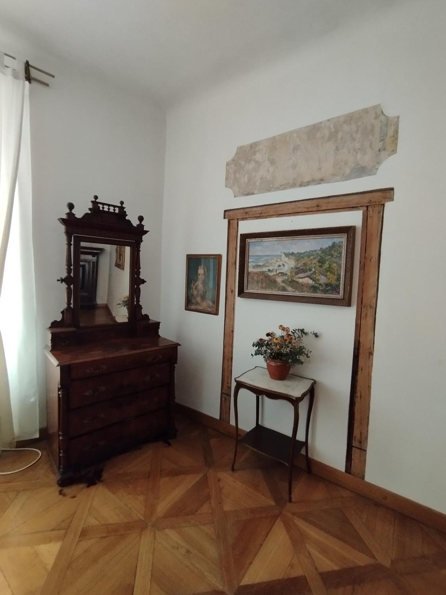 Dlouha Art & Antique Apartment Prague